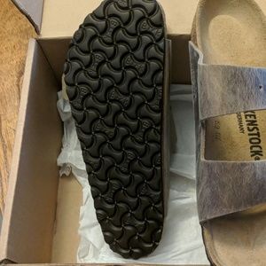 Birkenstock Shoes - New oil rubbed Birkenstock leather sandals size 38 Birkenstock Shoes - New oil rubbed Birkenstock leather sandals size 38